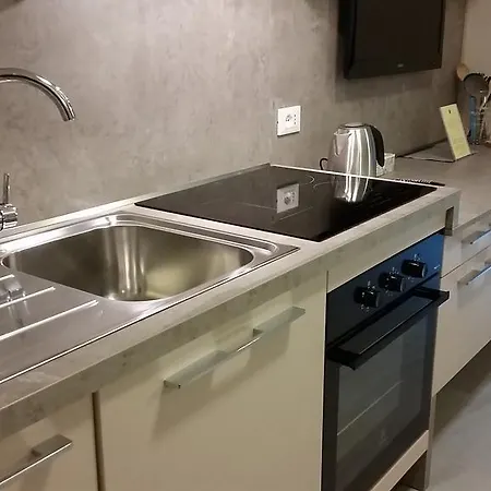 Moonlight Apartment Seriate