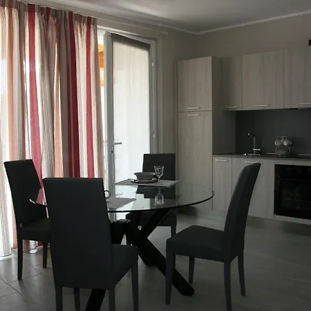 Moonlight Apartment *